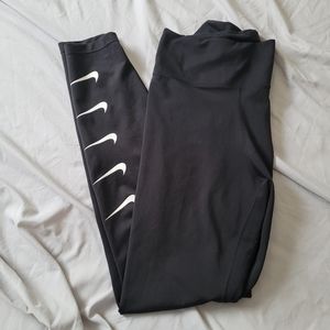 Nike dri-fit black and white swoosh run leggings